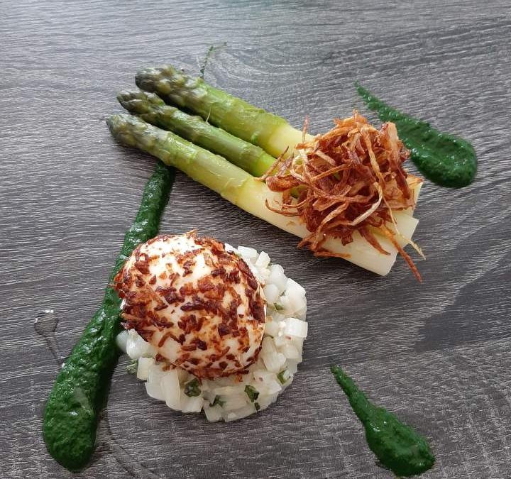 Episode 12 – Domaine de la Tortiniere, Chateau Hotel- Tourangelle asparagus, fried onion, boiled egg and parsley coulis